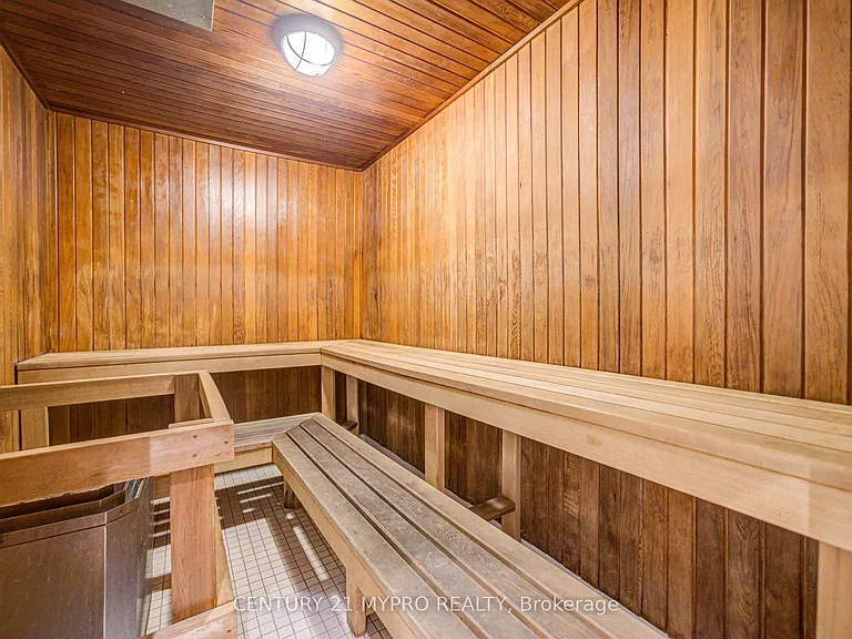 1001 Bay St #1506 — Photo 33
