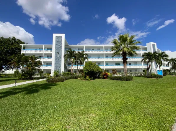 4102 NEWPORT U #4102, Deerfield Beach, FL 33442