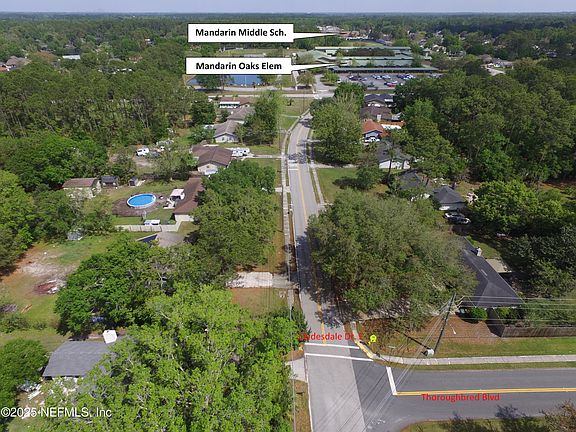 3rd image of 10748 CLYDESDALE Drive E