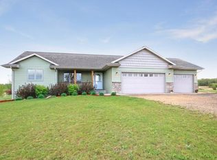 286 241st St, Osceola, WI 54020