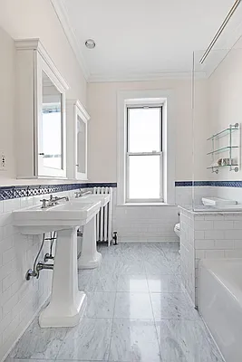 Sold by Compass | media 21