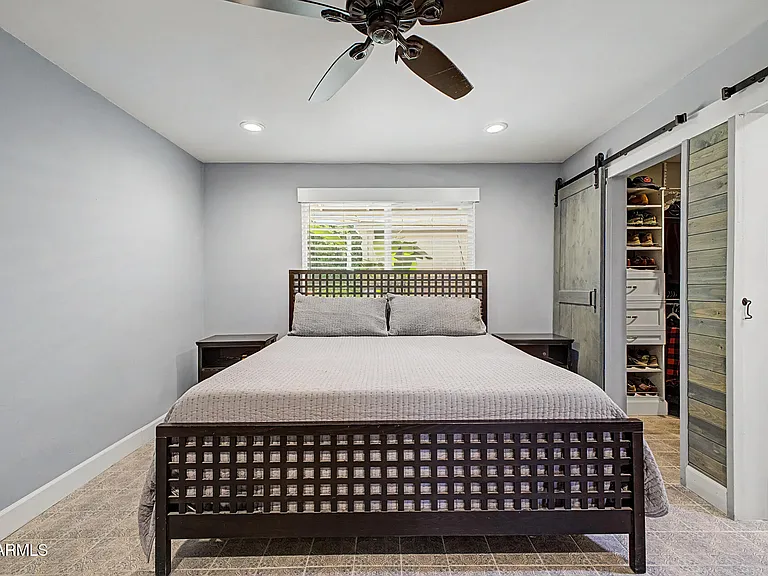 139 E Heather Ave — Photo 17