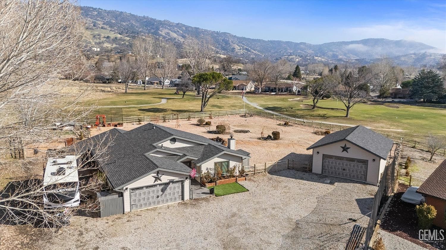 ゆゆ 24101 Basin Harbor Ct, Tehachapi, CA 93561 | Zillow