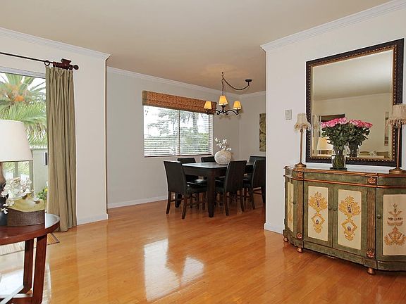 4th image of 1021 12th St APT 305