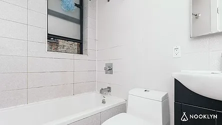 Rented by PREMIUM US INC