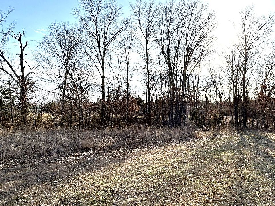 2nd image of 3 4286th St