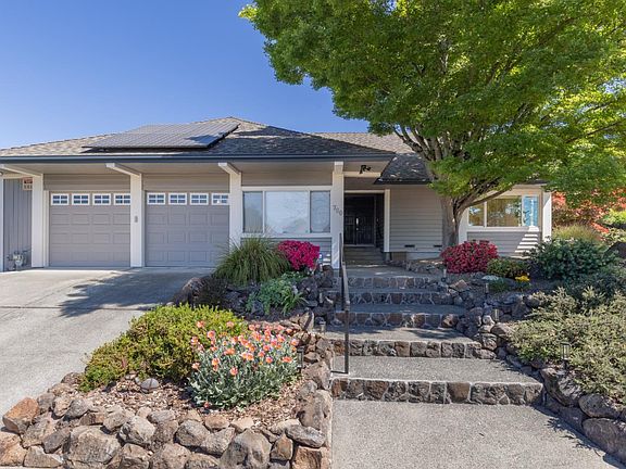 2nd image of 700 Montclair Drive