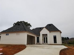 518 Feliciana Dr, Pineville, LA 71360
