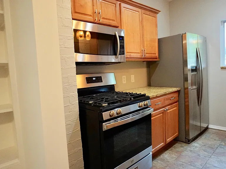 1440 Maile Ave — Photo 3