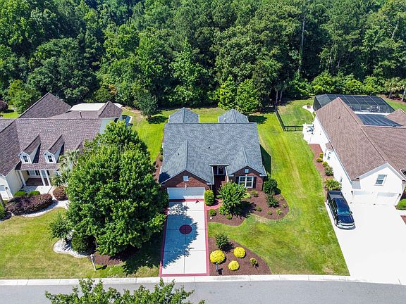 4th image of 2911 Winding River Rd.