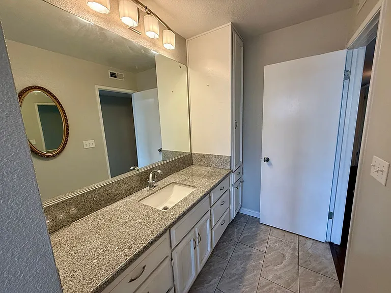 1405 Fransen Ln — Photo 22