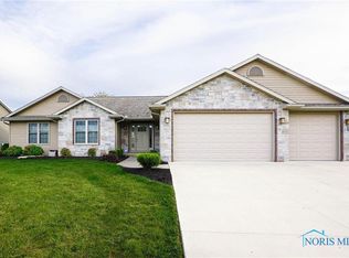 381 Carlee Ln, Findlay, OH 45840
