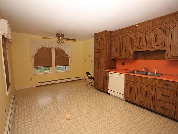 kitchen dining area