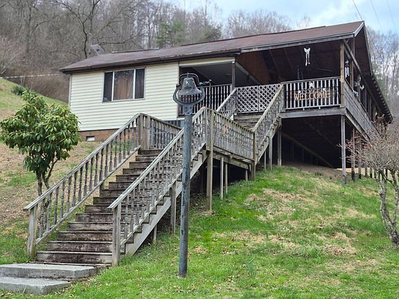 2nd image of 1092 Beech Fork Rd