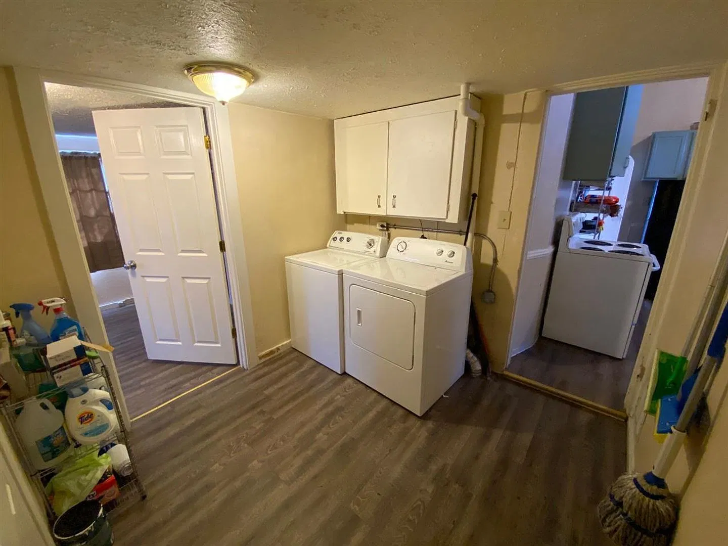 Charming & Spacious Home Near Gonzaga Ideal for Students and Professionals! — Photo 2