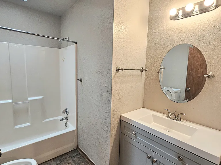2602 Lonnie Ln — Photo 13