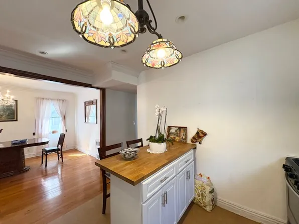 145-81 Eighth Avenue image 16 of 39