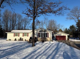 8317 Venture P2 Ln, Gladstone, MI 49837