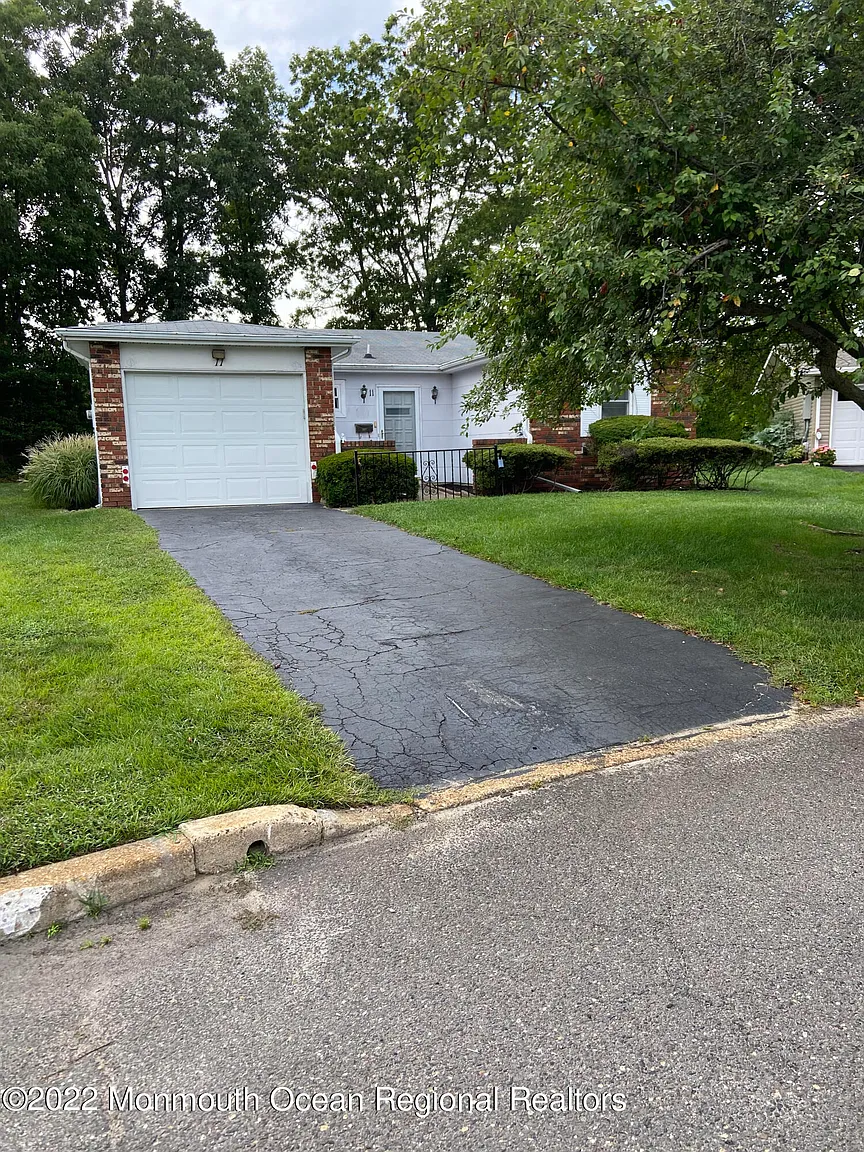 11 Campion Ct photo 1