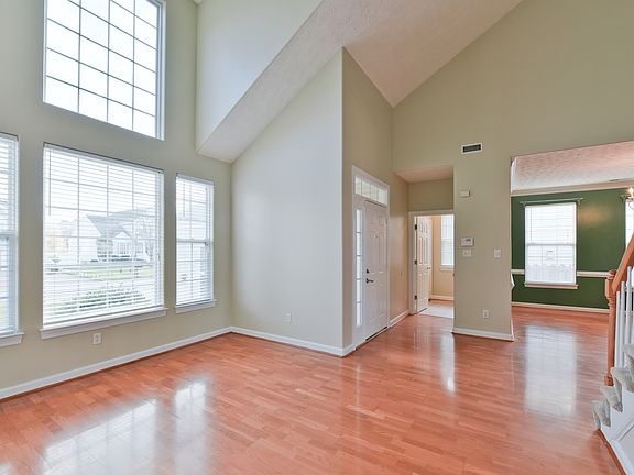 3rd image of 2528 Unbridled Ln