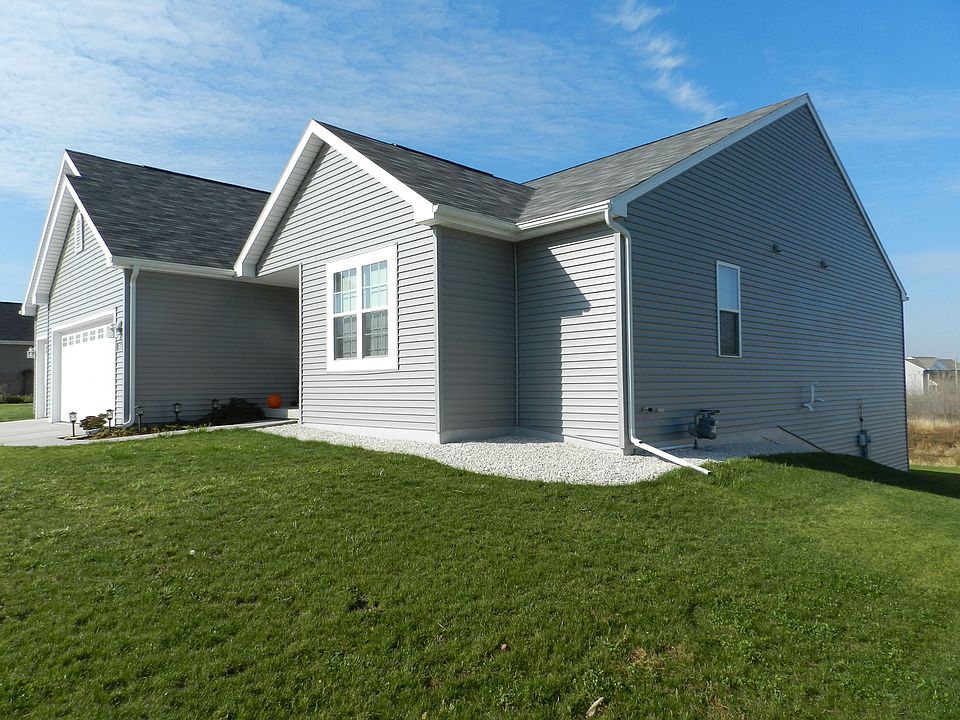 2nd image of 333 Highview Ln
