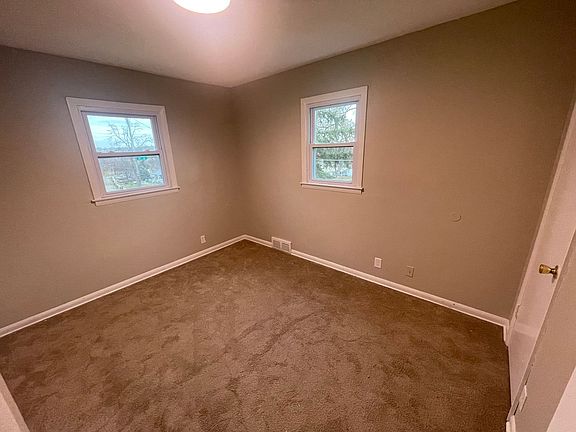 5th image of 3510 S 87th Ave