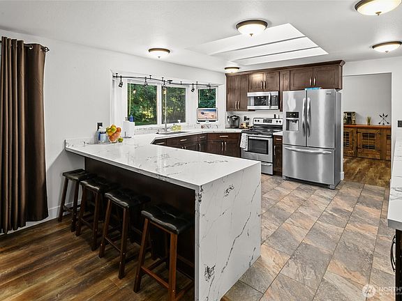 5th image of 27519 72nd Avenue E