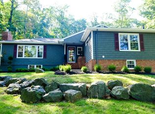 6 Redwood Rd, Martinsville, NJ 08836
