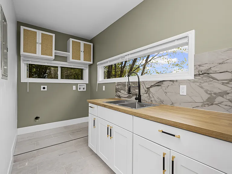 520 Smith St #2 — Photo 5