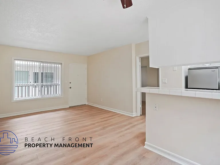 20627 Amie Ave. — Photo 4