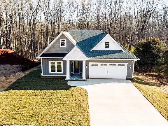 3rd image of 137 Craftsman Way