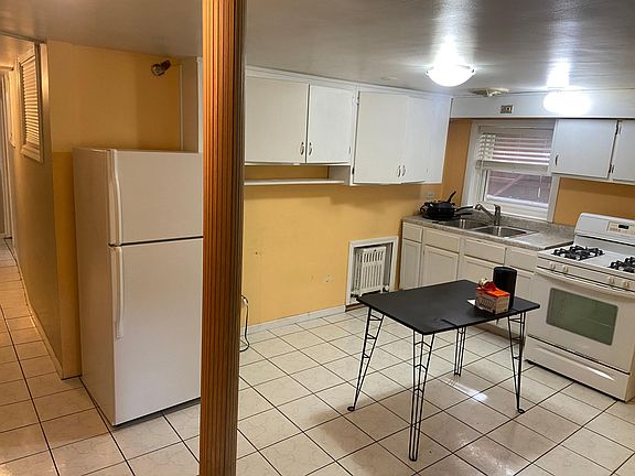 4th image of 1843 W Lunt Ave #Basement