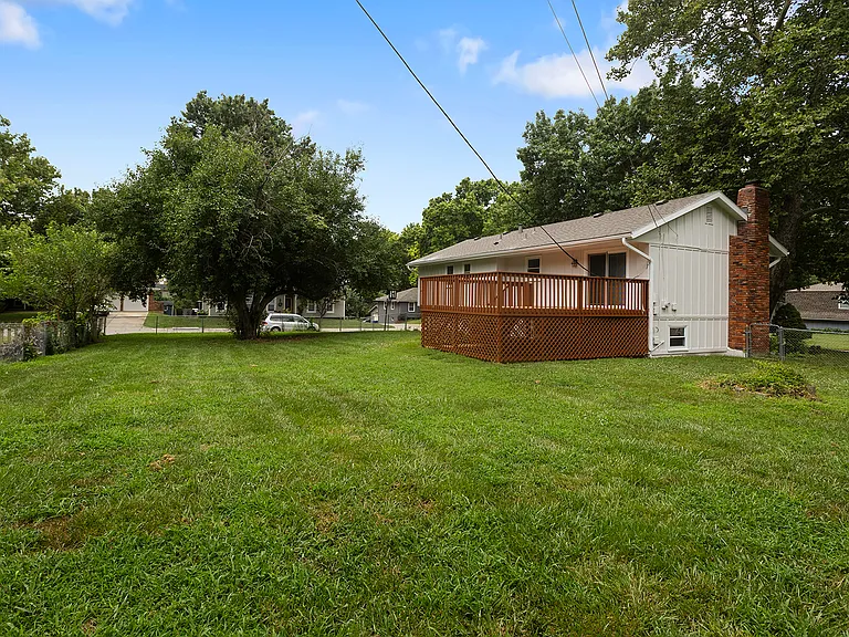 7115 Robin Ln — Photo 24