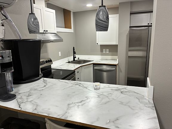 2nd image of 2400 Lincoln Ave APT 1