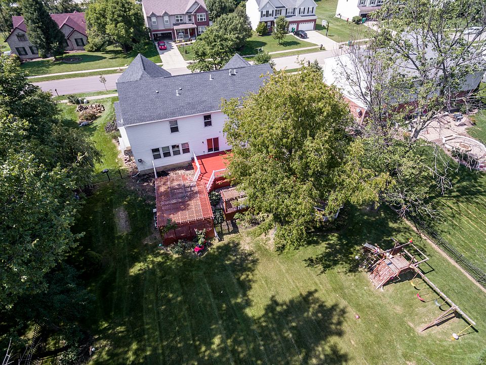2nd image of 390 Wayside Dr