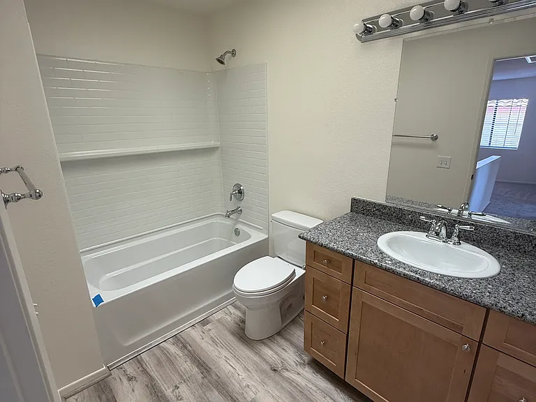 832 Lochwood Pl — Photo 14