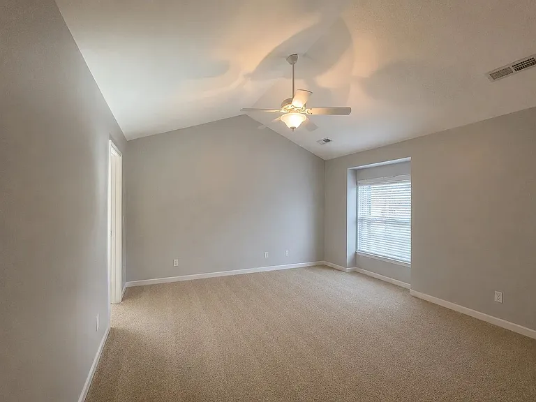 202 Kelsey Blvd — Photo 7