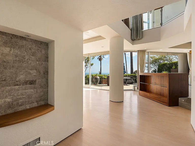 920 Skyline Dr — Photo 7
