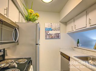 2821 Greenridge Dr #633, Houston, TX 77057