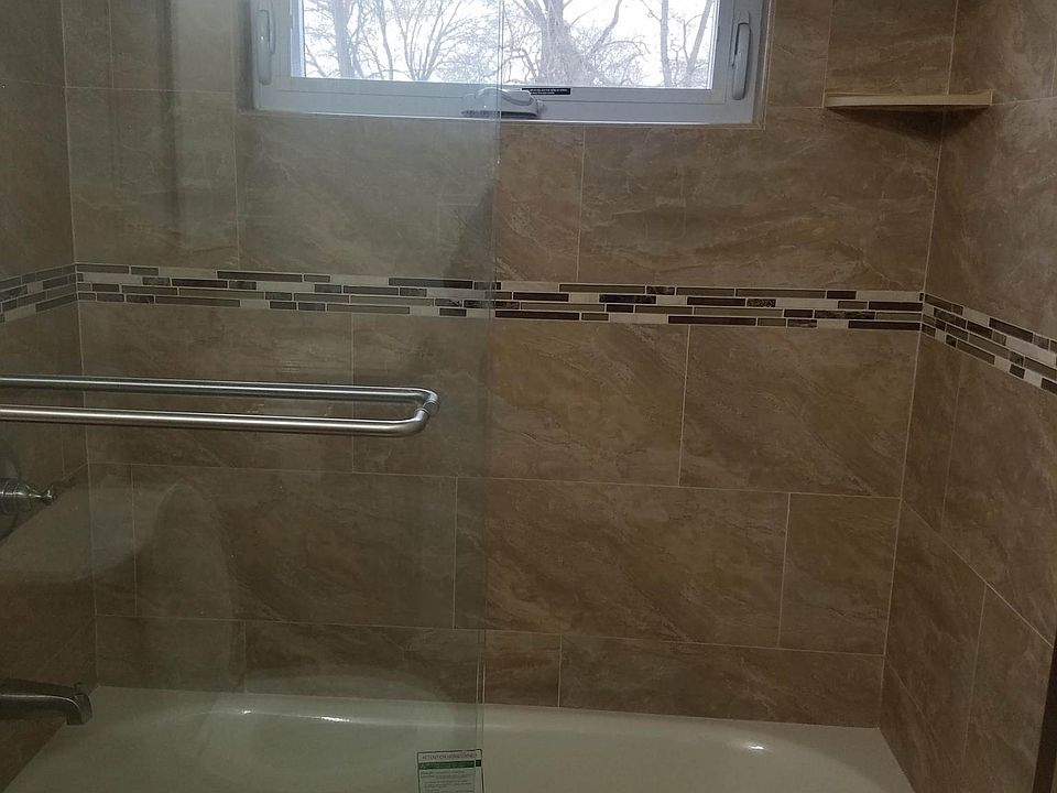 1st image of 695 Jennings Ave Floor 2