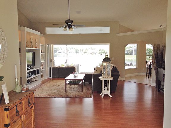 2nd image of 10055 Boca Ave S