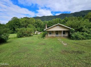 1206 Irondale Rd, Big Stone Gap, VA 24219