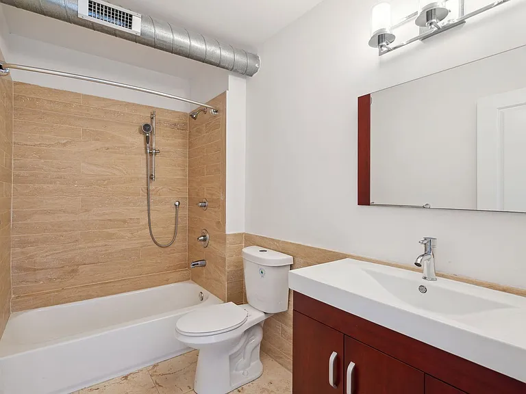 2001 Spring Garden St #305 — Photo 11
