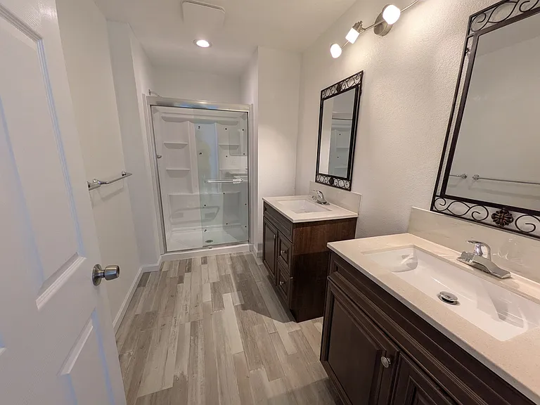 Hildale Cir — Photo 30