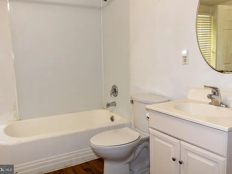124 Washington Rd #2 — Photo 20