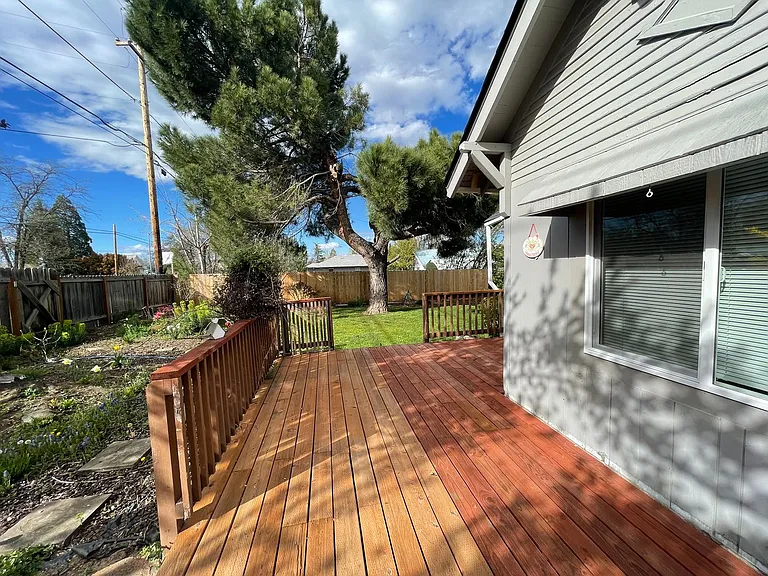 1001 Lozier Ln — Photo 13