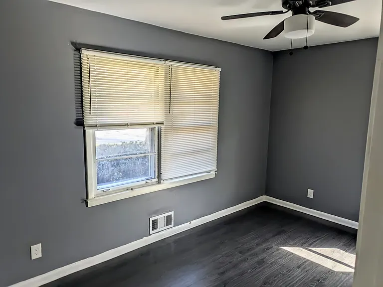 6097 Park Dr — Photo 5