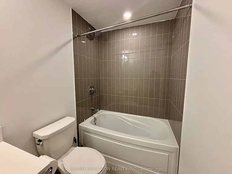 225 Malta Ave #805 — Photo 32