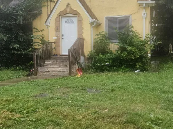 3231 James Ave N, Minneapolis, MN 55412