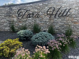 2001 W Laurel St, Springfield, IL 62704